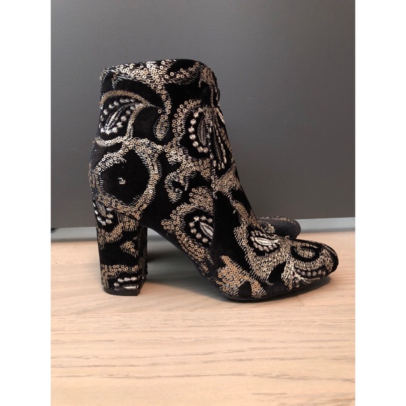 Mia Shoes - Embroidered Ankle Boots